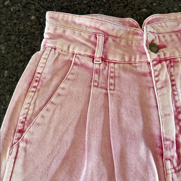 Faherty Organic Cotton Rikki High Waist Shorts In A Pink Wash - Picture 5 of 8